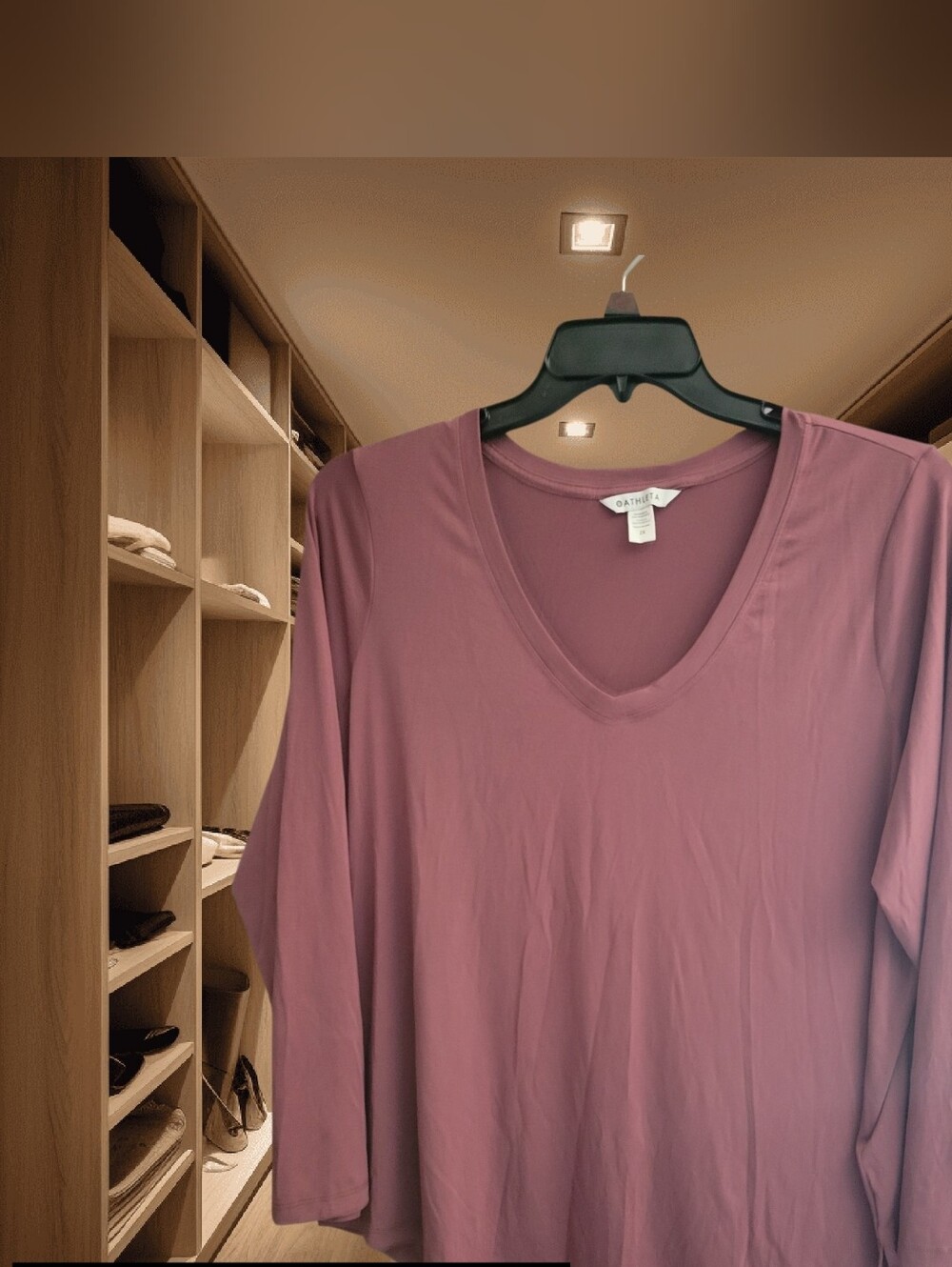 Athleta Women's Long Sleeve V-Neck Top in Mauve